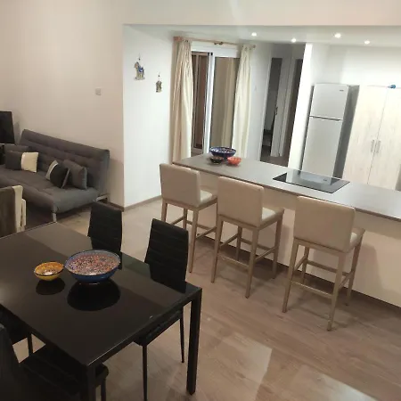 Centre Veranda Apartamento Pafos