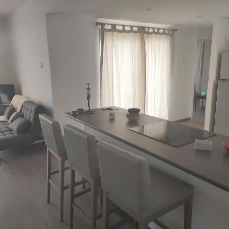 Apartment Centre Veranda *