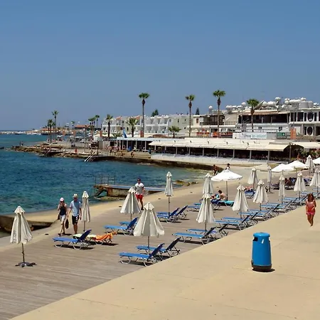 Centre Veranda * Pafos
